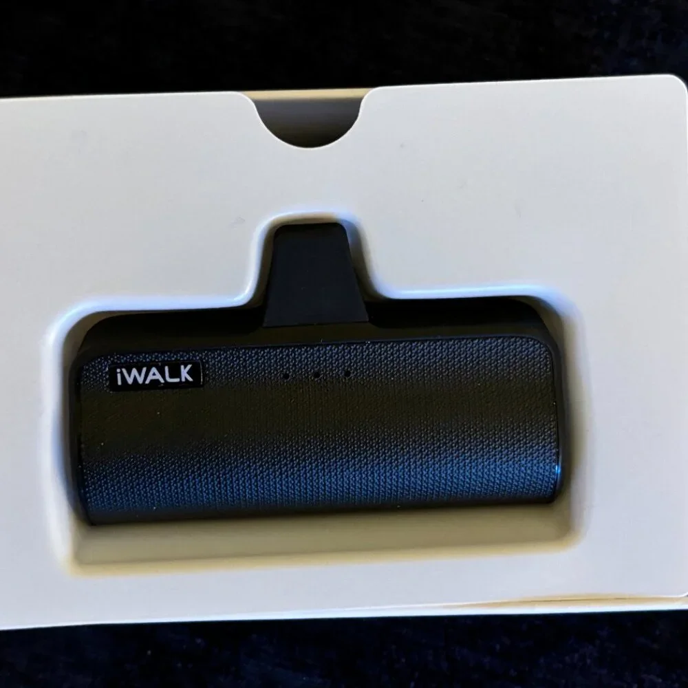 i Walk Global Smart phone Charger